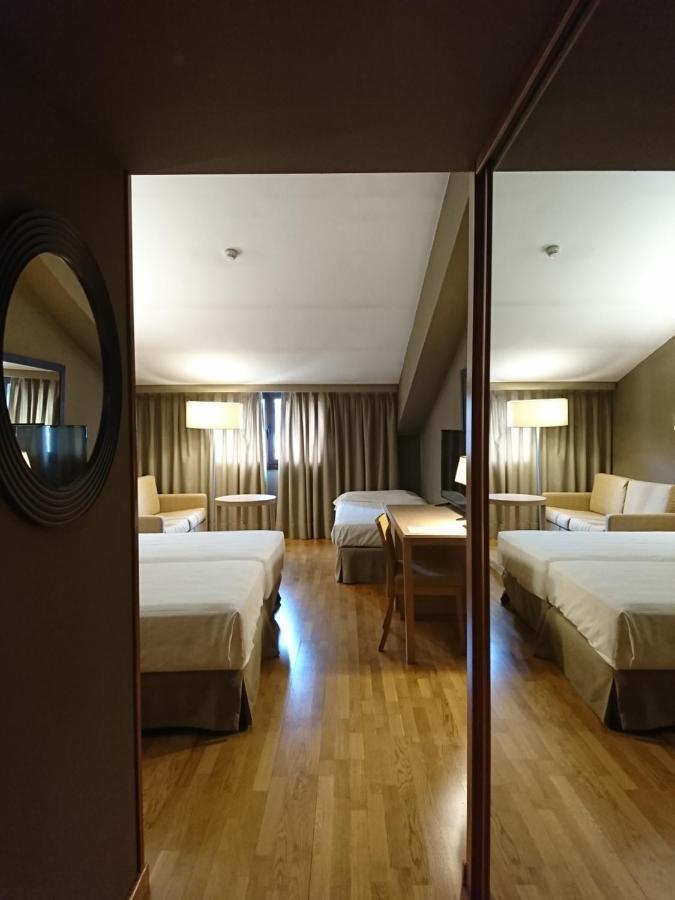 Parador De La Seu D'Urgell Kültér fotó