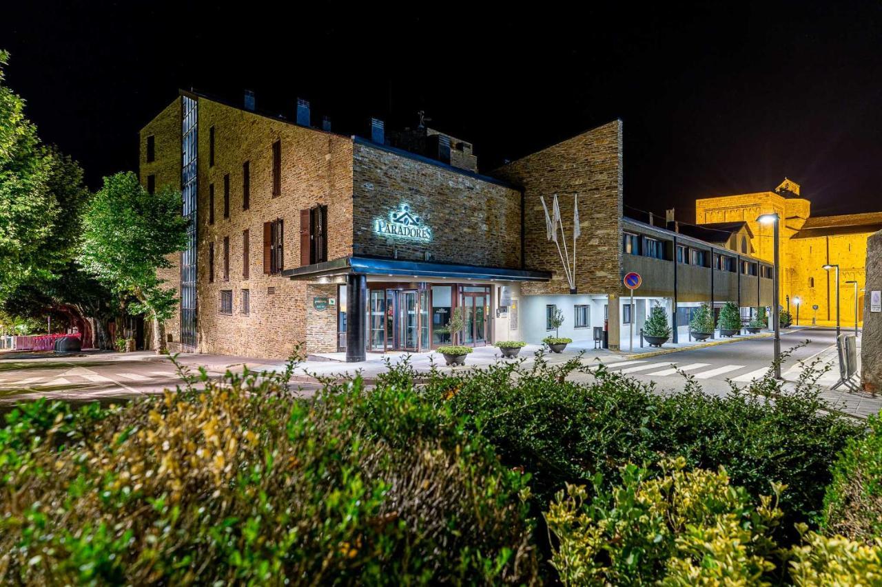Parador De La Seu D'Urgell Kültér fotó